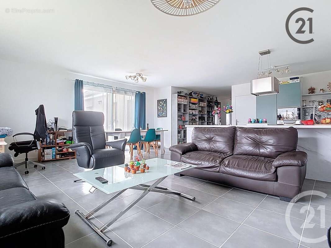 Maison à SAINT-PARRES-AUX-TERTRES