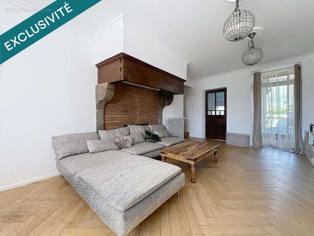 Maison 305 m² à Montrevel  - photo 6