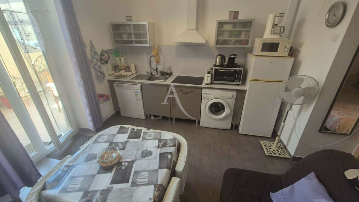 Studio alcôve 21 m² avec terrasse et garage  9 m² en plein centre de Balaruc-les-Bains - photo 5