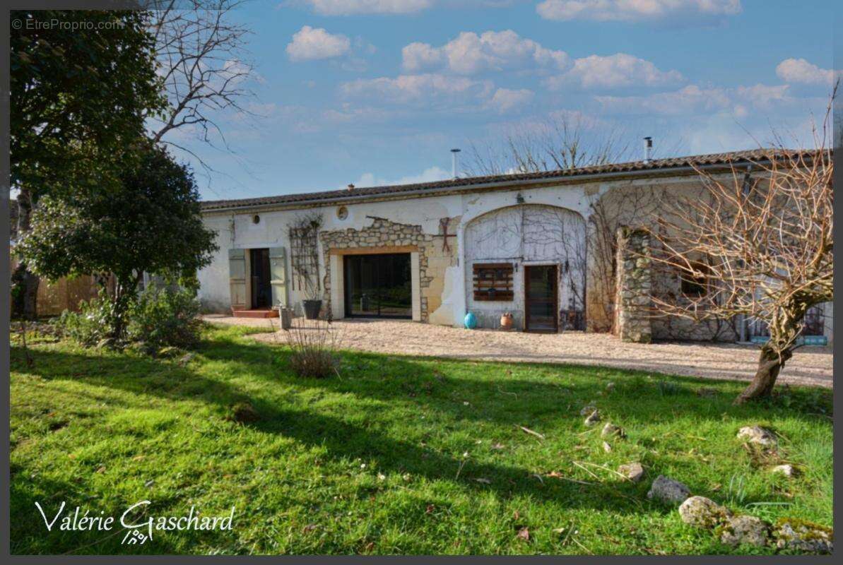 Montcaret – Belle maison en pierre de 250 m² en pleine campagne – Idéale projet familial ou activité touristique ou de bien être - photo 29