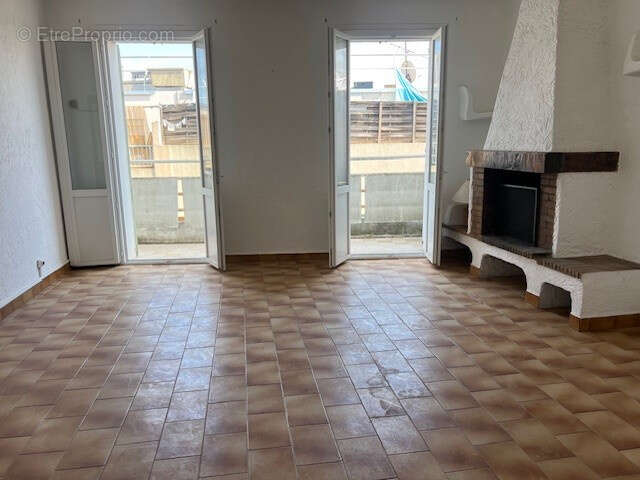 Appartement à VALLAURIS