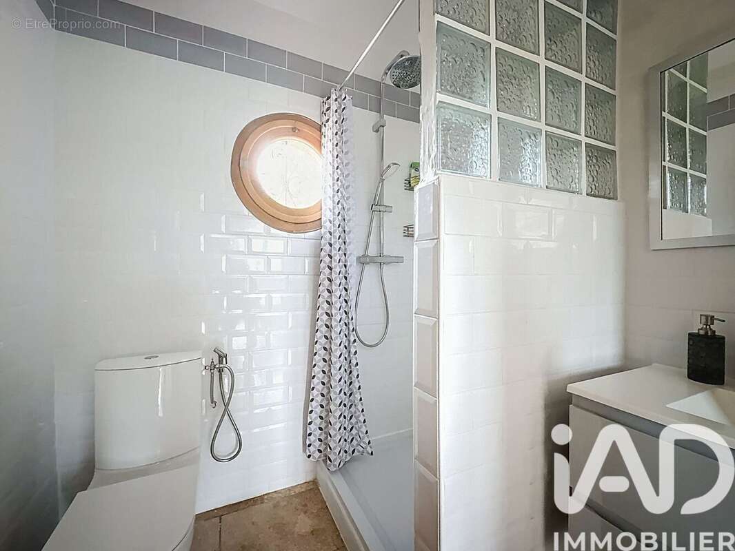 Photo 6 - Maison à PUISSALICON