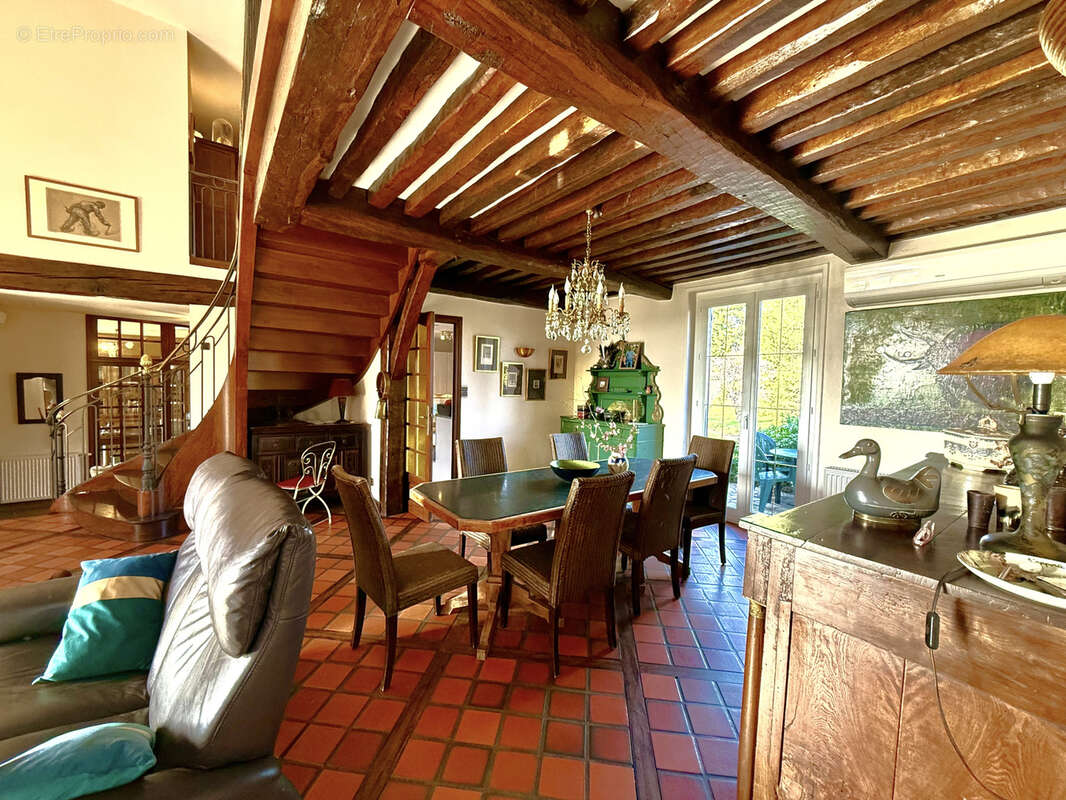 Maison à PARAY-LE-MONIAL