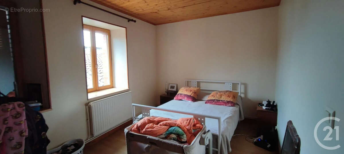 Maison à PAULHAGUET