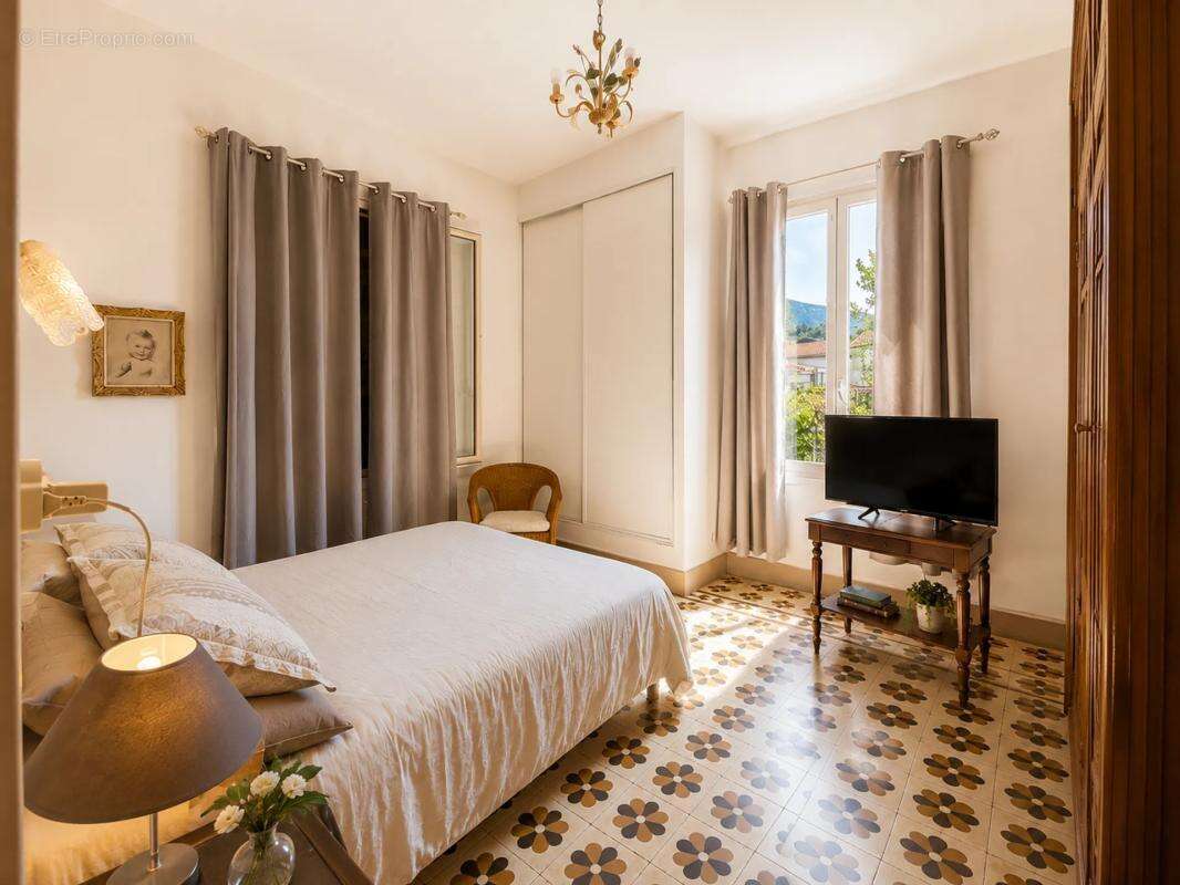 Maison de 8 pièces de 208 m² à L'Île-Rousse - photo 9