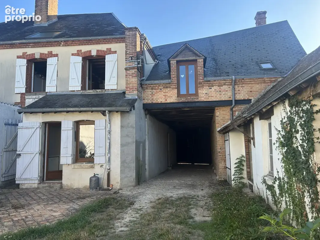 Maison de village, habitable de suite, dépendances, cour, jardinet - photo 18