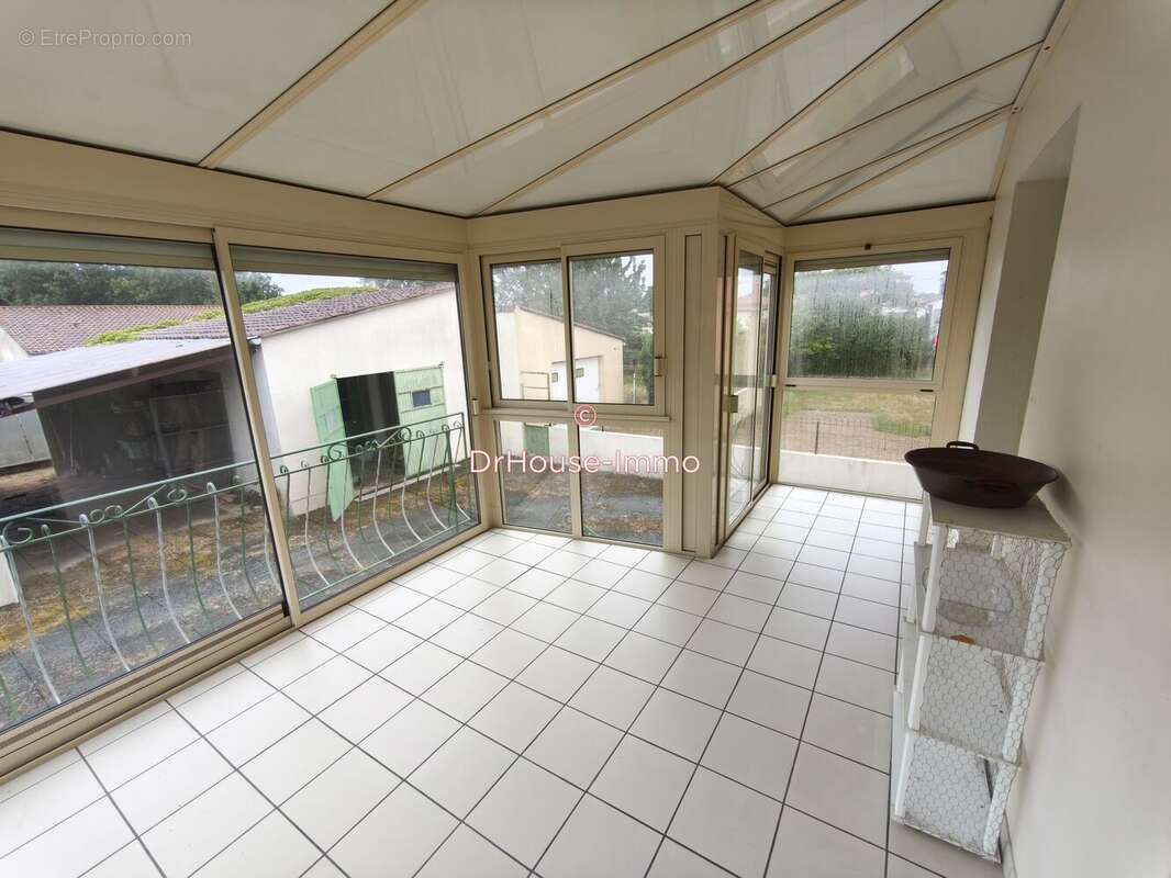 Maison 123 m² à Bournezeau  - photo 4