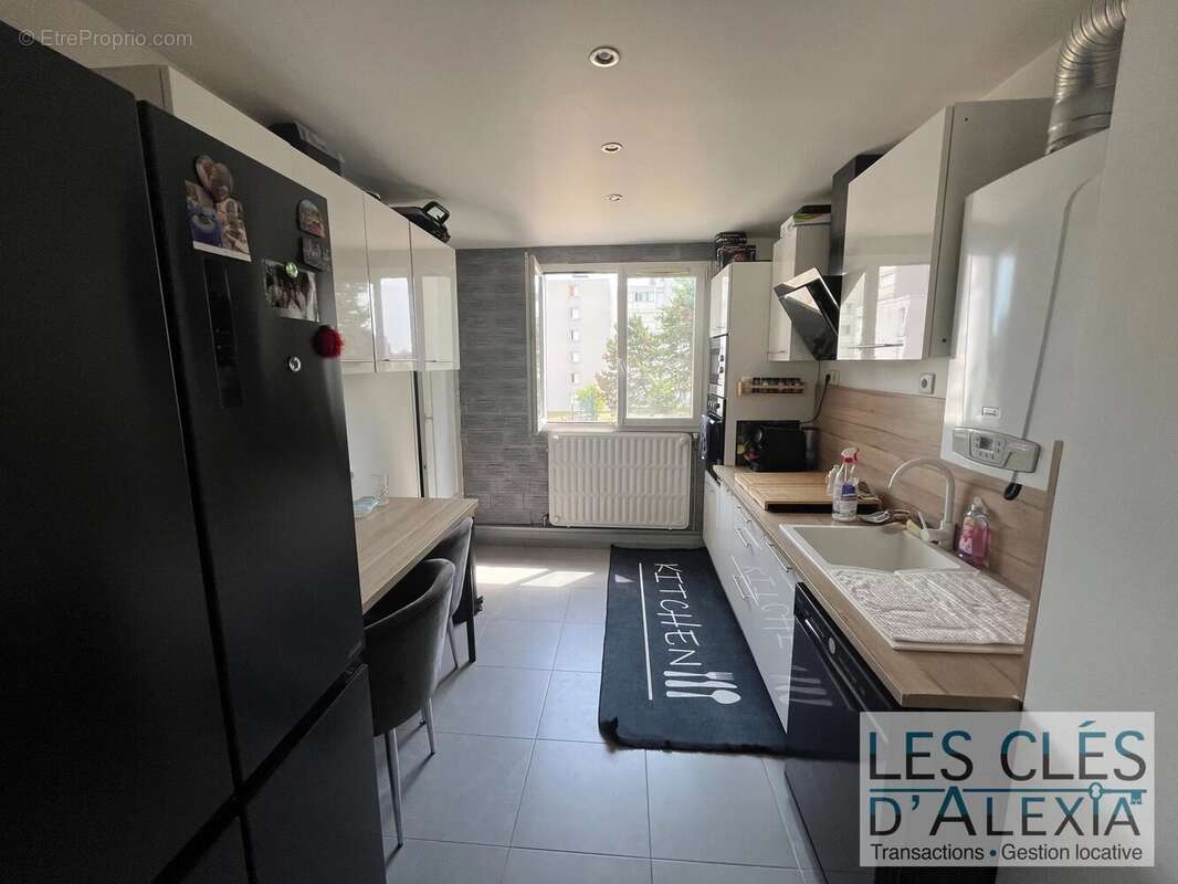 T3 – 61,60 m² – traversant est/ouest – place de stationnement – Vaulx-en-Velin - photo 4