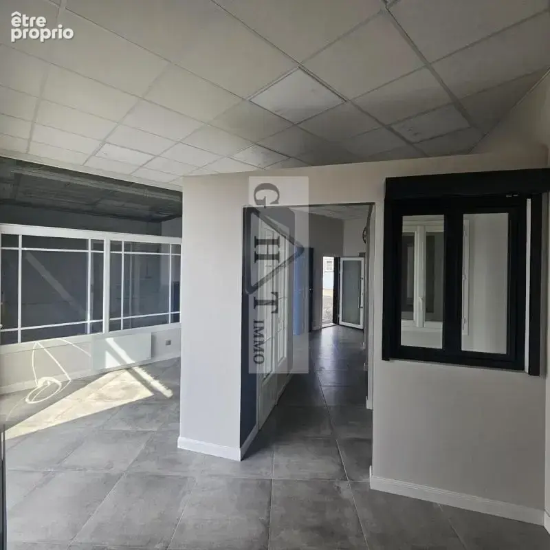Local d'activité  – Emplacement stratégique - photo 2