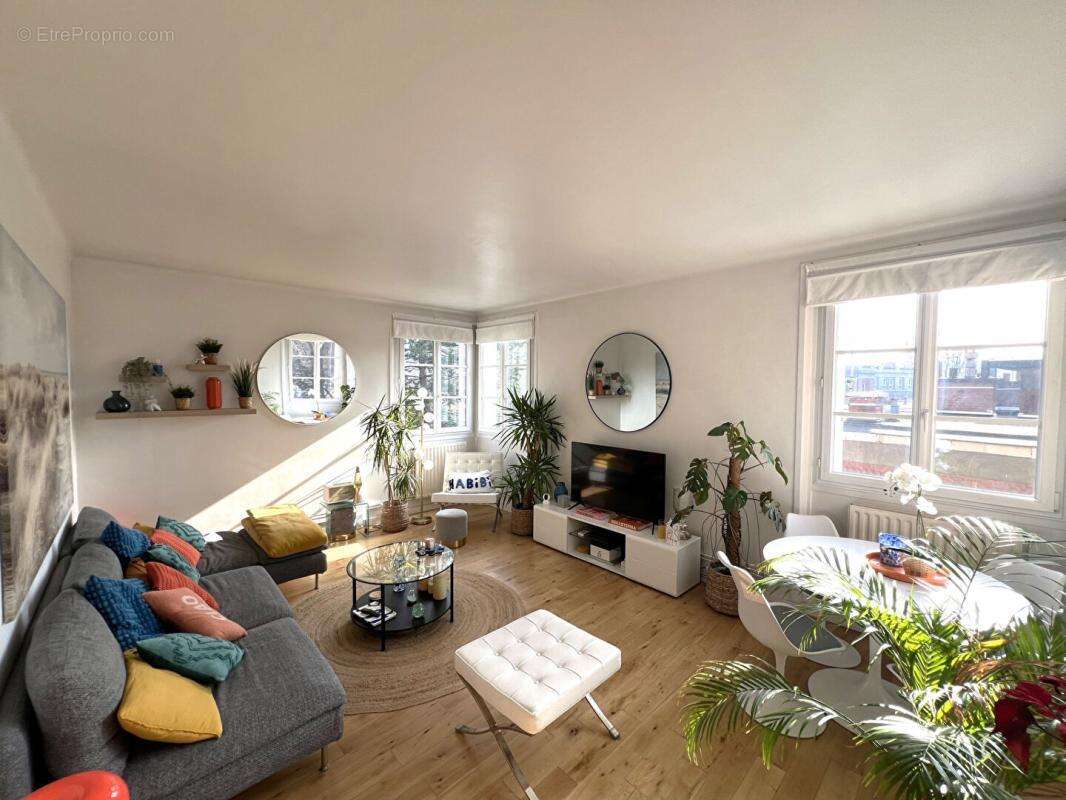 Appartement à SURESNES