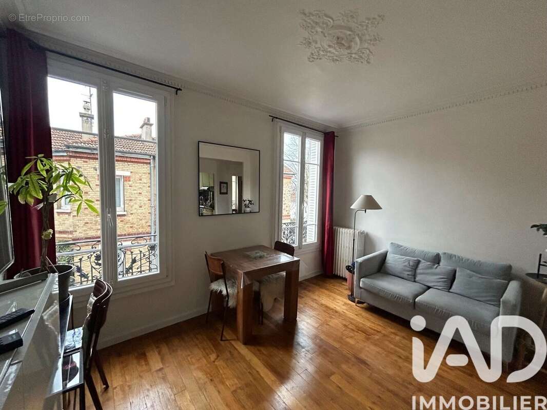 Photo 1 - Appartement à SURESNES