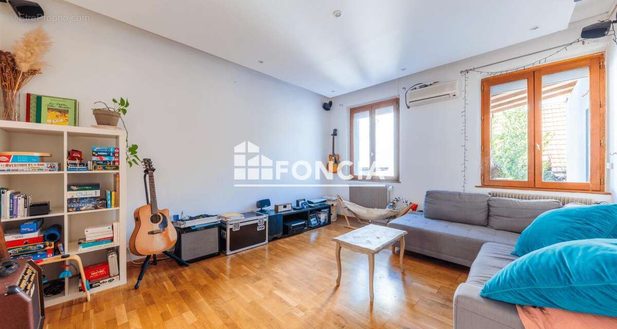 Maison de 139,34 m² et dépendance studio duplex de 24,35 m² sur 4 ares de terrain - LINGOLSHEIM - photo 6