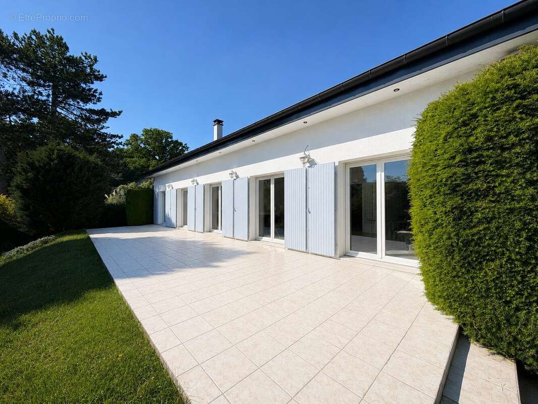 Maison à SOISY-SUR-SEINE