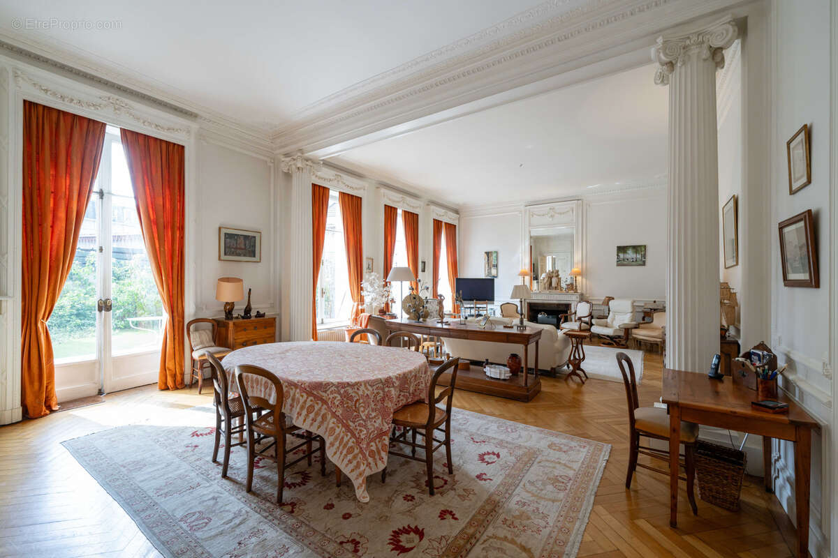 Vente Appartement Exceptionnel - Vue Cathédrale - photo 8