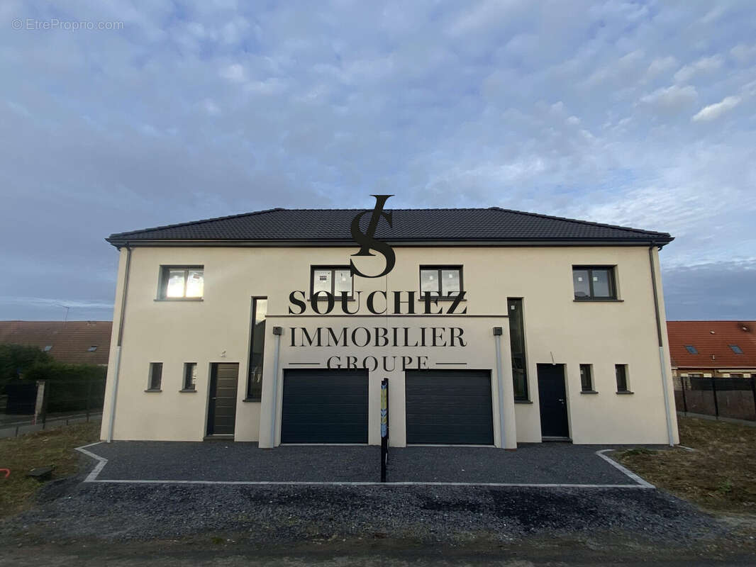 Maison à EVIN-MALMAISON