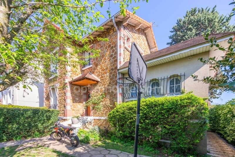 Maison à SARTROUVILLE