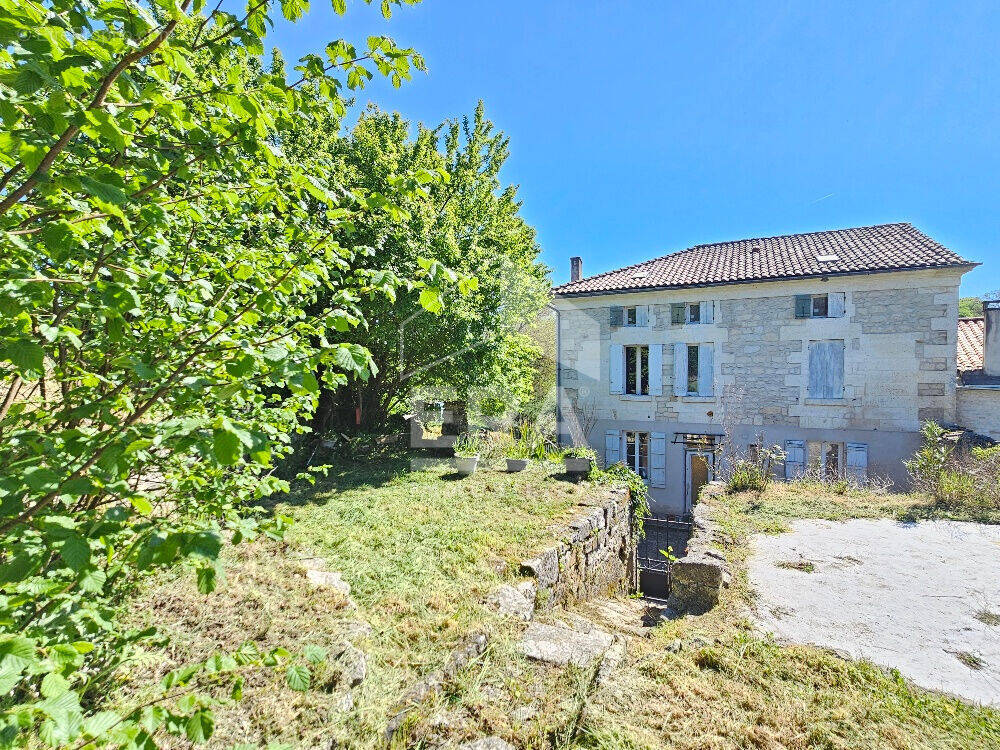 Maison à MOUTHIERS-SUR-BOEME