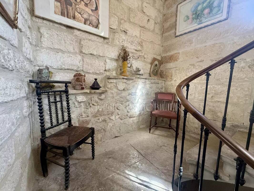 Maison à MAUGUIO