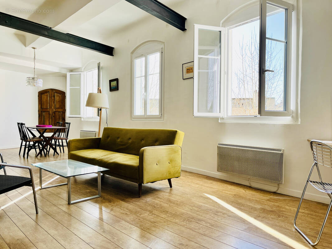 Appartement à MARSEILLE-2E