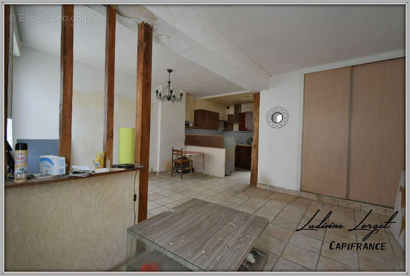 Maison à NEUILLY-SAINT-FRONT