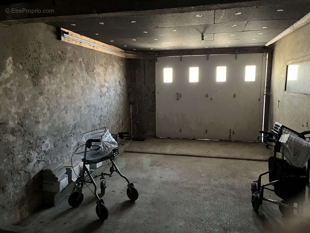 Maison à SAINT-NICOLAS-DU-PELEM