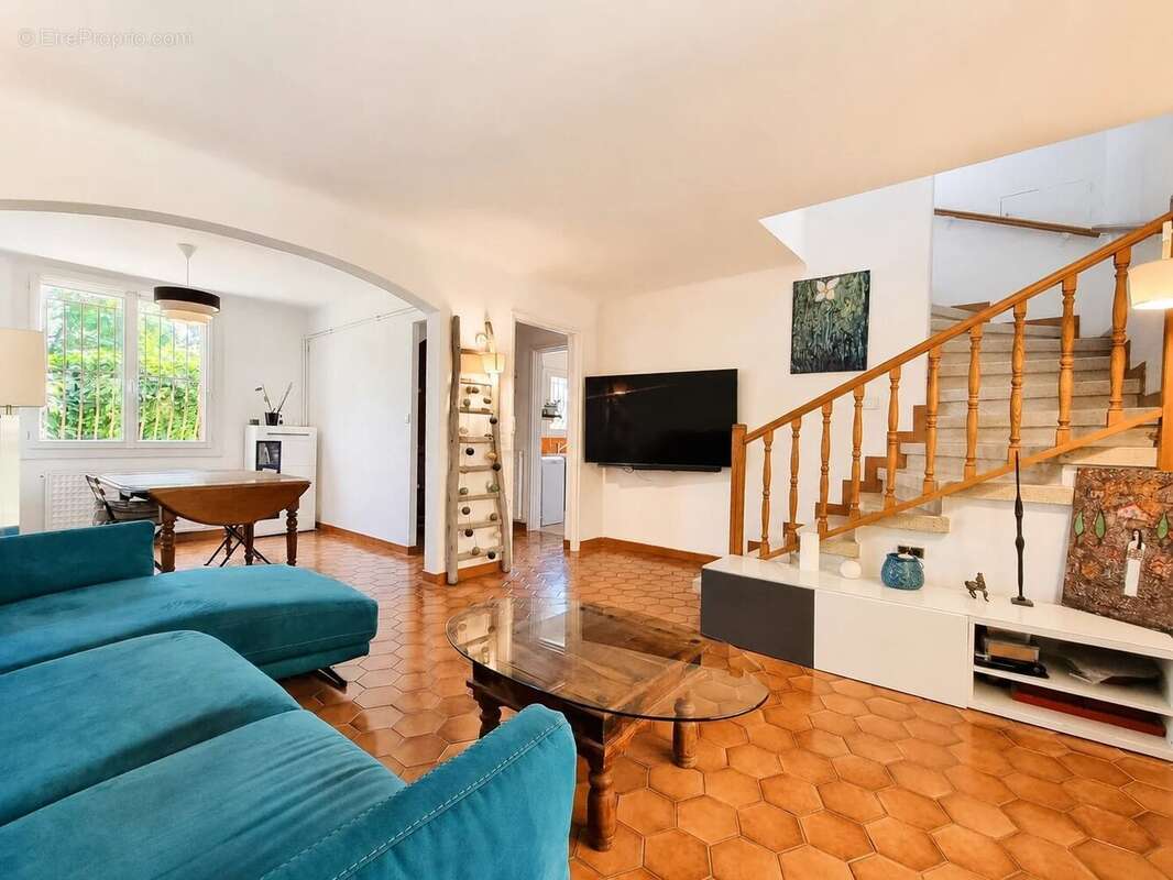 À vendre : maison de 5 pièces de 97 m² à montpellier (34000) - photo 2