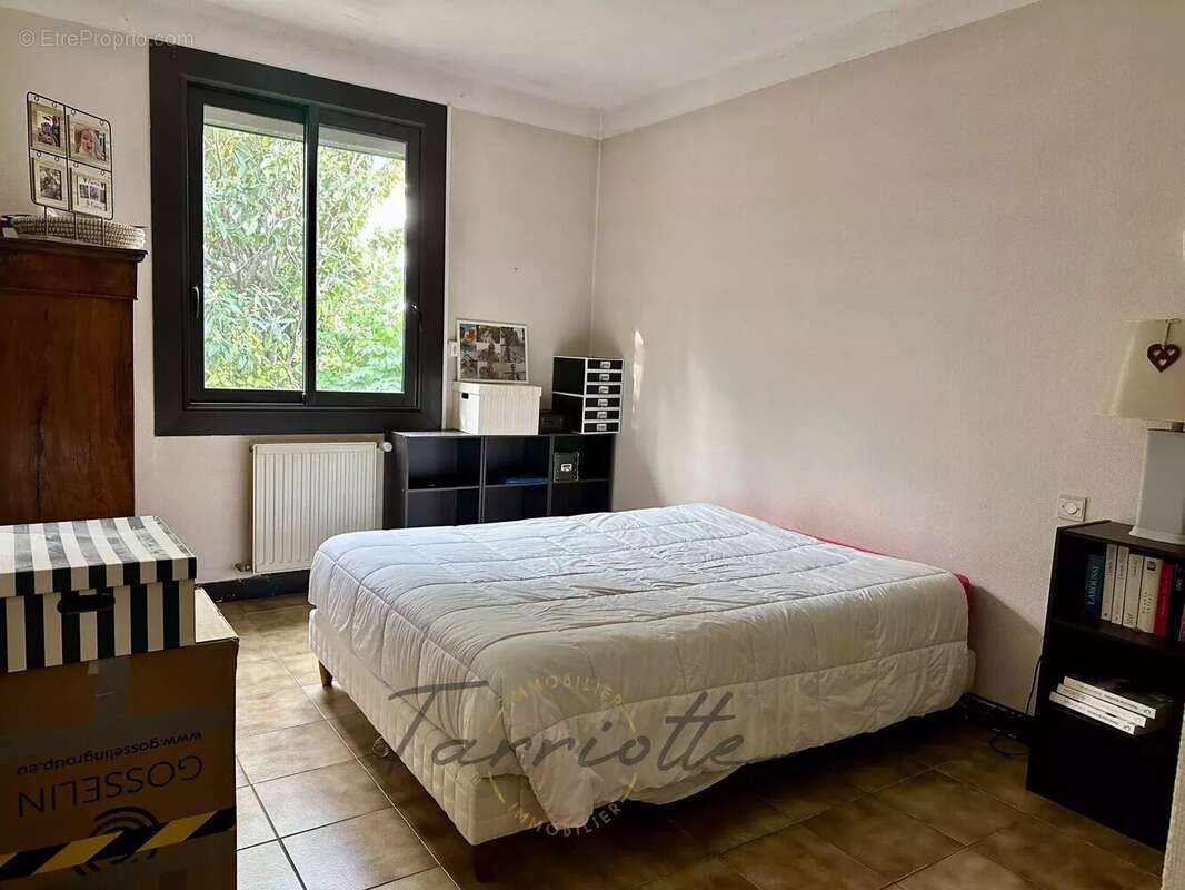 Maison à MONTELIMAR