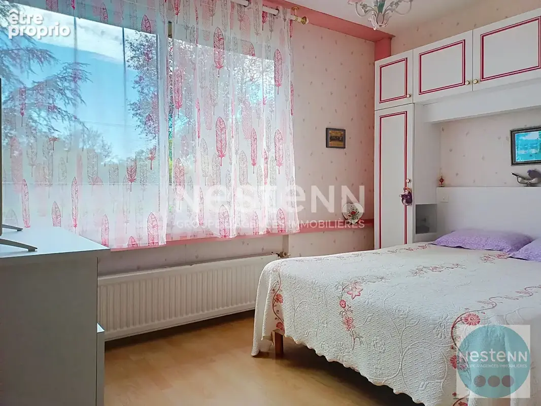 Maison de plain-pied à vendre à Cormeray -  Piscine creusée - 9472 m² de terrain - photo 11