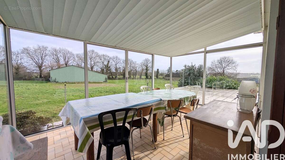 Maison 94 m² à Josselin  - photo 6
