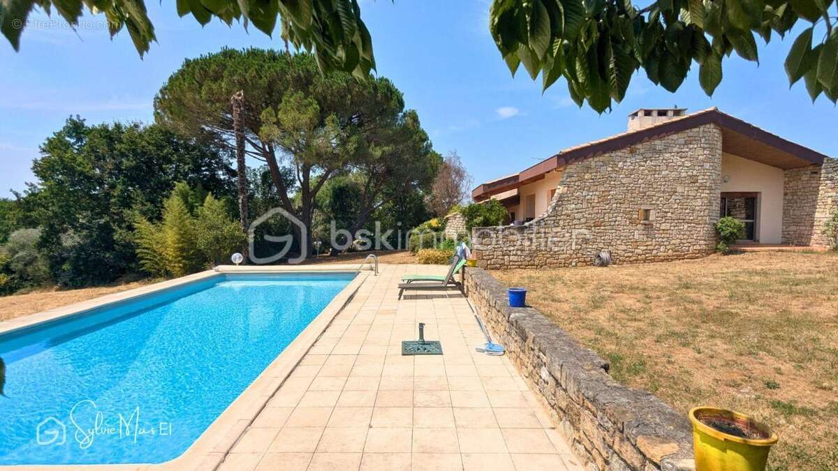 Maison d’architecte 7 pièces 220 M2 avec piscine - photo 13