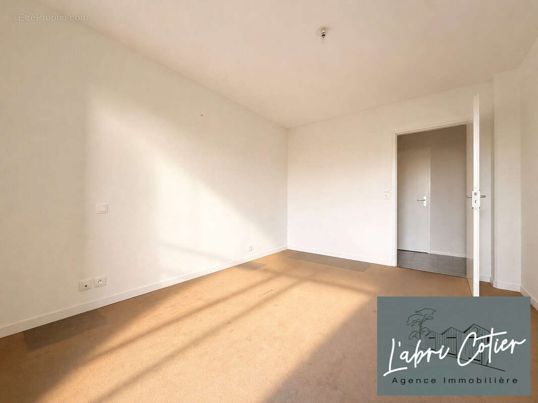 Chambre - Appartement à SAINT-HILAIRE-DE-RIEZ