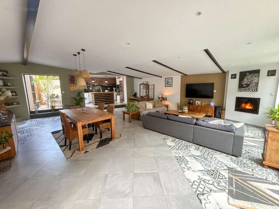 Maison à LYS-LEZ-LANNOY