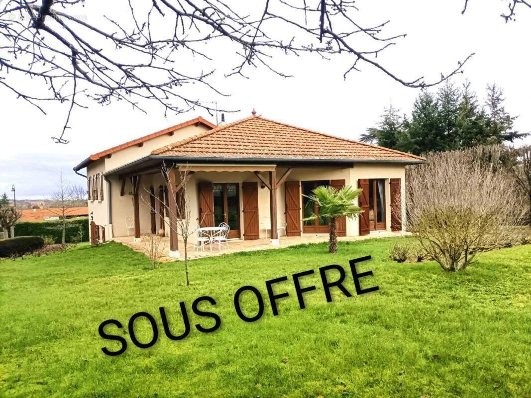 Maison à SAINT-ALBAN-LES-EAUX
