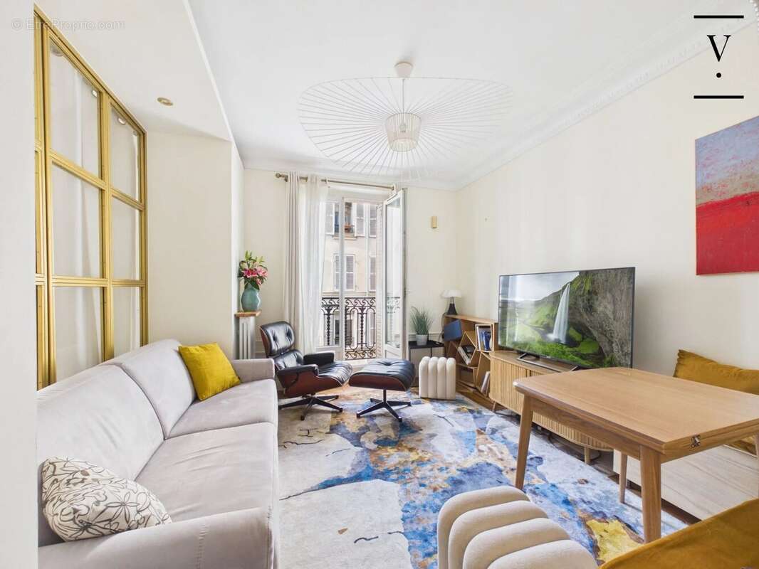 Appartement à PARIS-11E