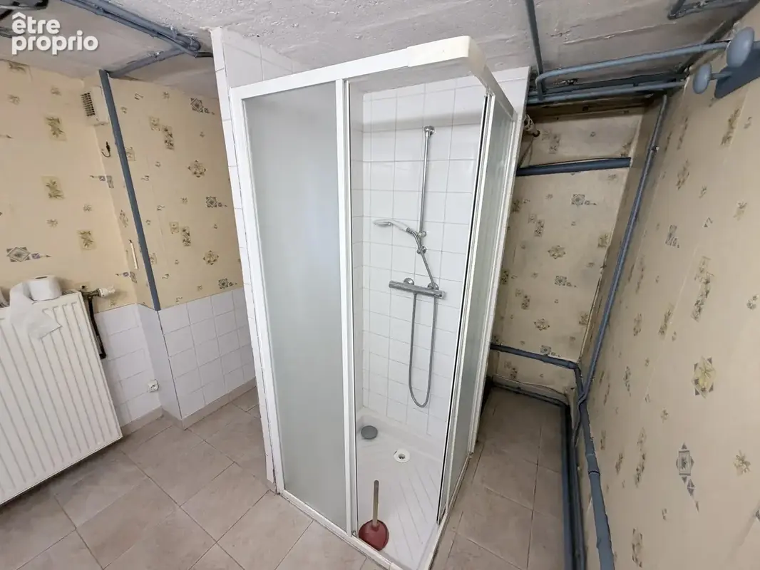 Au calme, maison de plain-pied avec jardin et garage. - photo 11