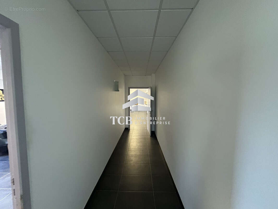 Commerce à LA HAIE-FOUASSIERE