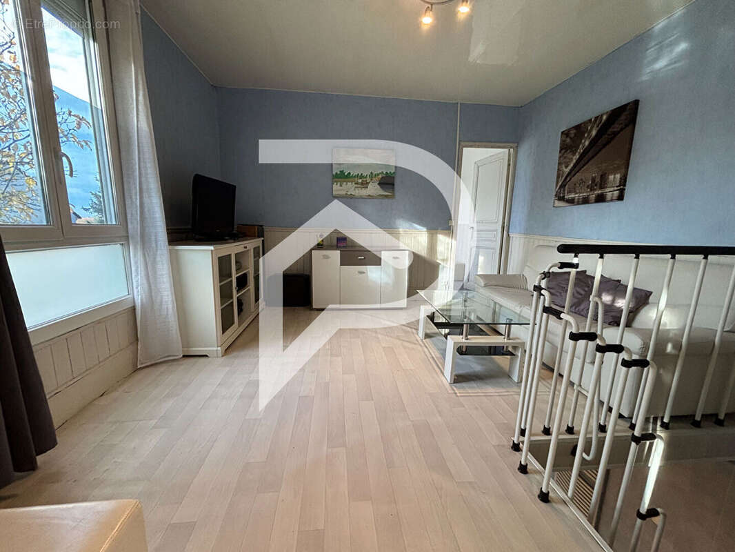 Maison à LIMEIL-BREVANNES