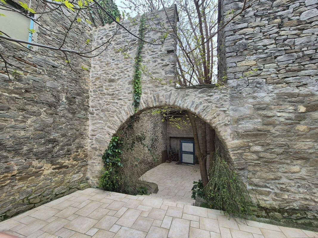 Maison à LA LIVINIERE