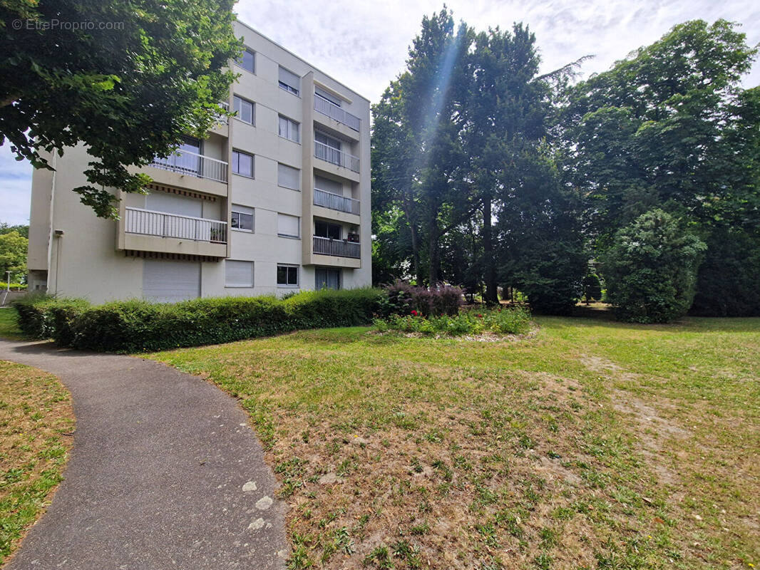 Appartement à SAINT-SEBASTIEN-SUR-LOIRE