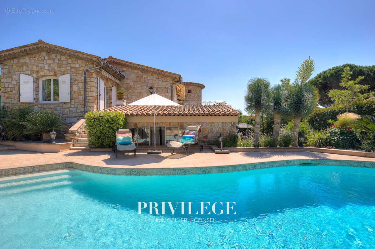 Maison à MOUGINS