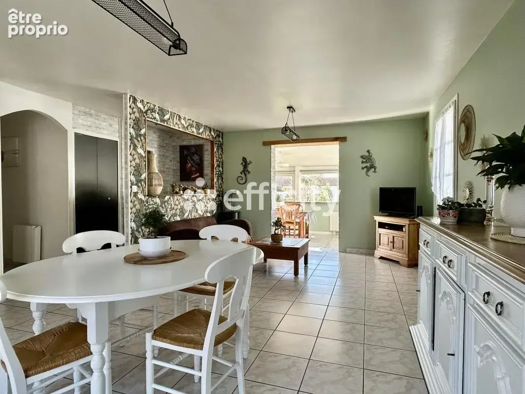 Maison 121 m² à Marennes  - photo 4