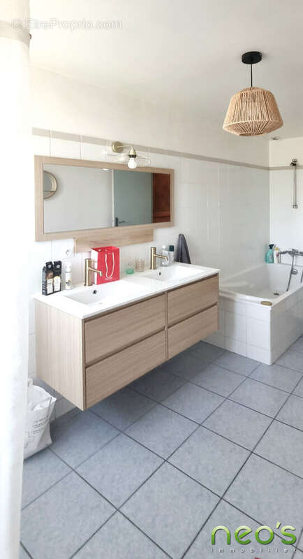 Maison 150 m² à Chemille  - photo 9