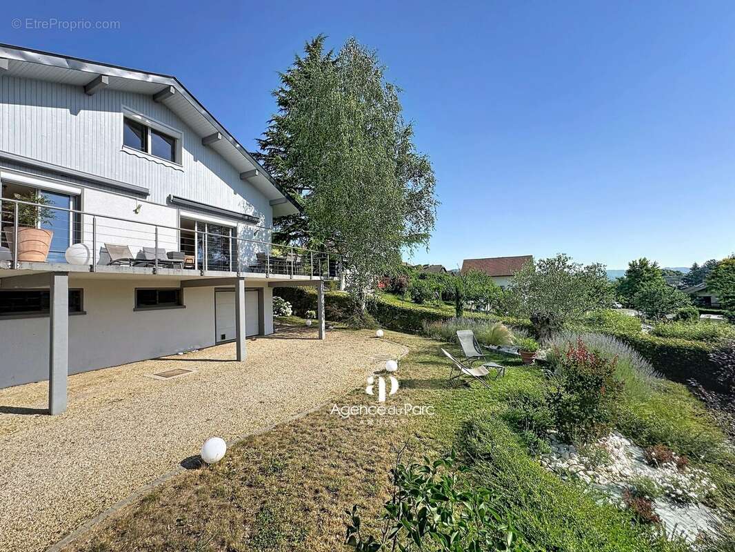 Maison 110 m² à Poisy  - photo 3