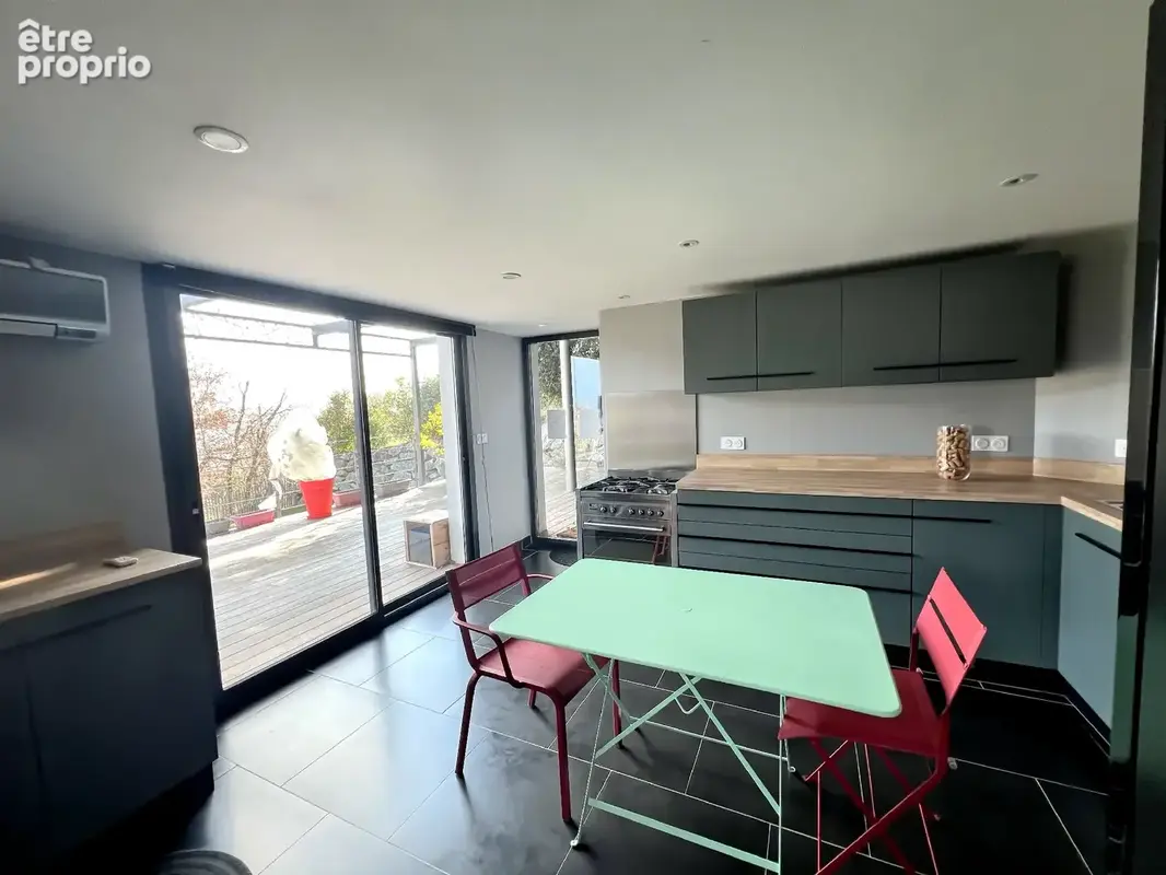 Saint-Péray - Maison lumineuse avec vue dégagée - piscine - photo 18