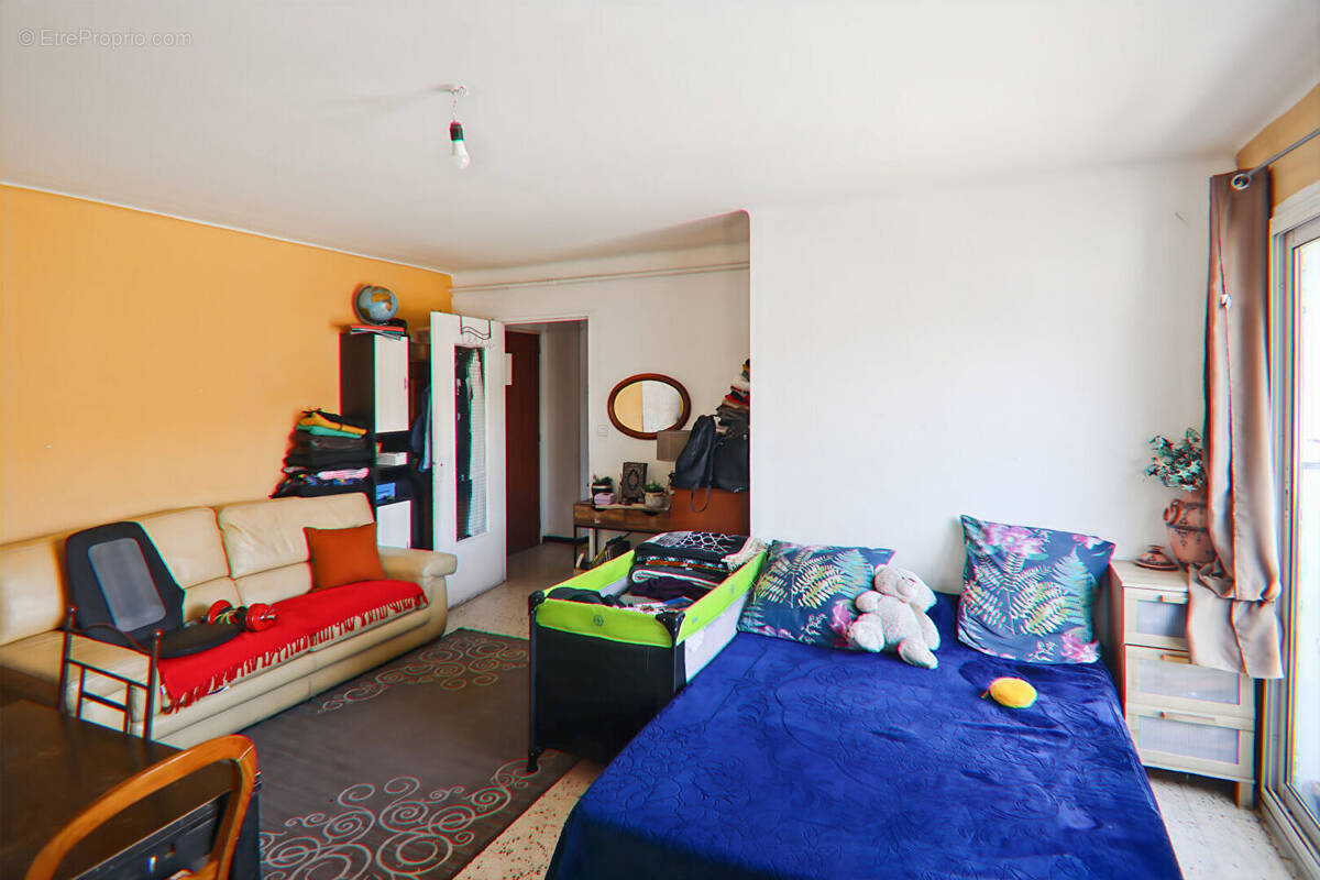 Appartement à MARSEILLE-14E