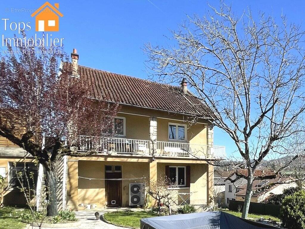 Maison à VILLEFRANCHE-DE-ROUERGUE