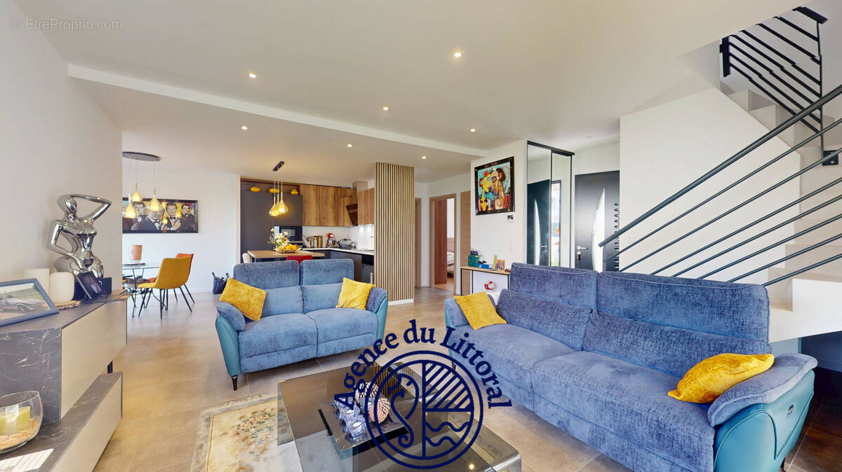 Maison à VAUX-SUR-MER