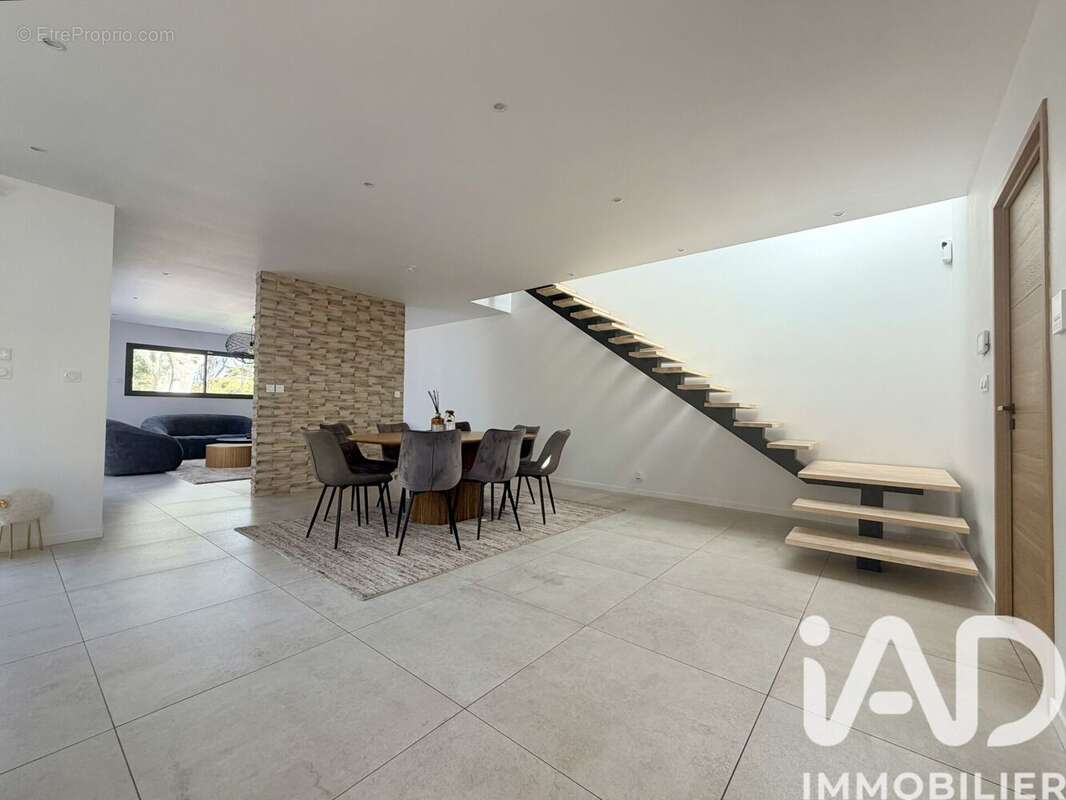 Photo 2 - Maison à BOMPAS