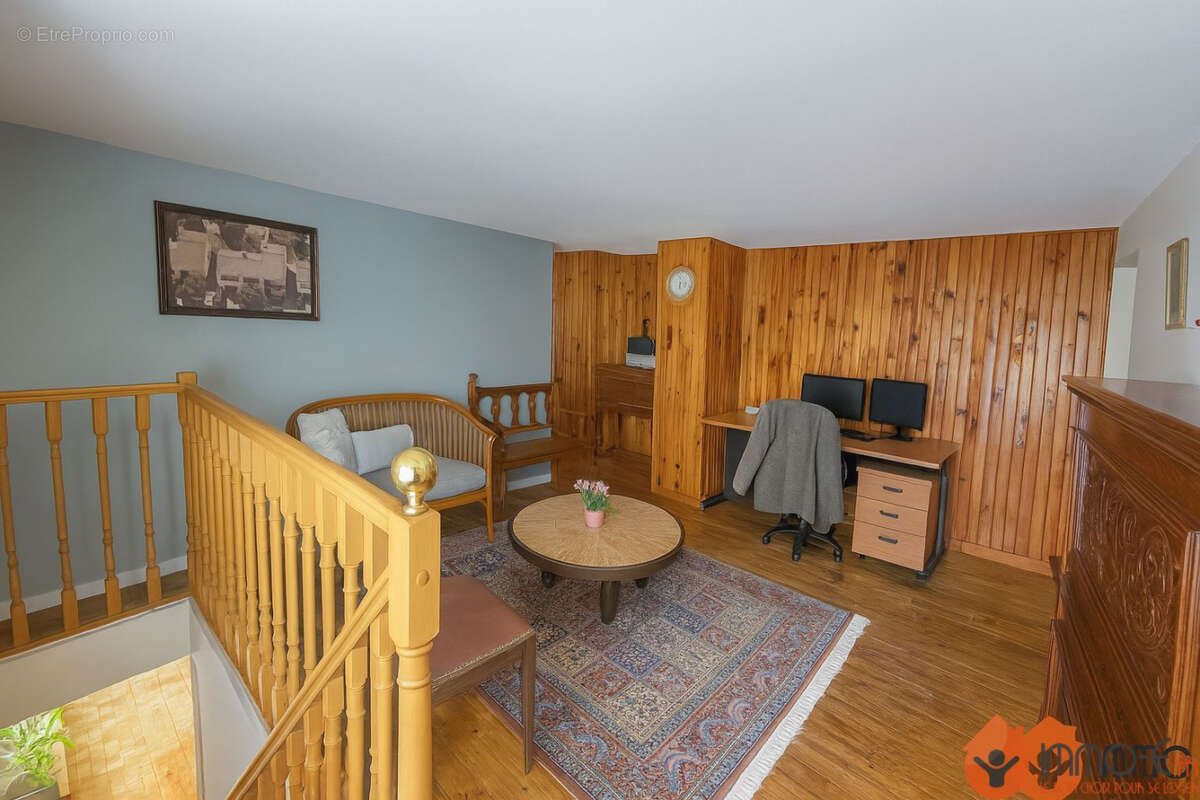 Maison à QUINCY-VOISINS