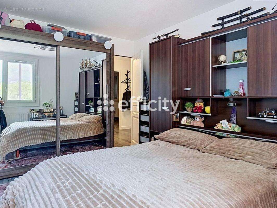 Appartement à ECHIROLLES